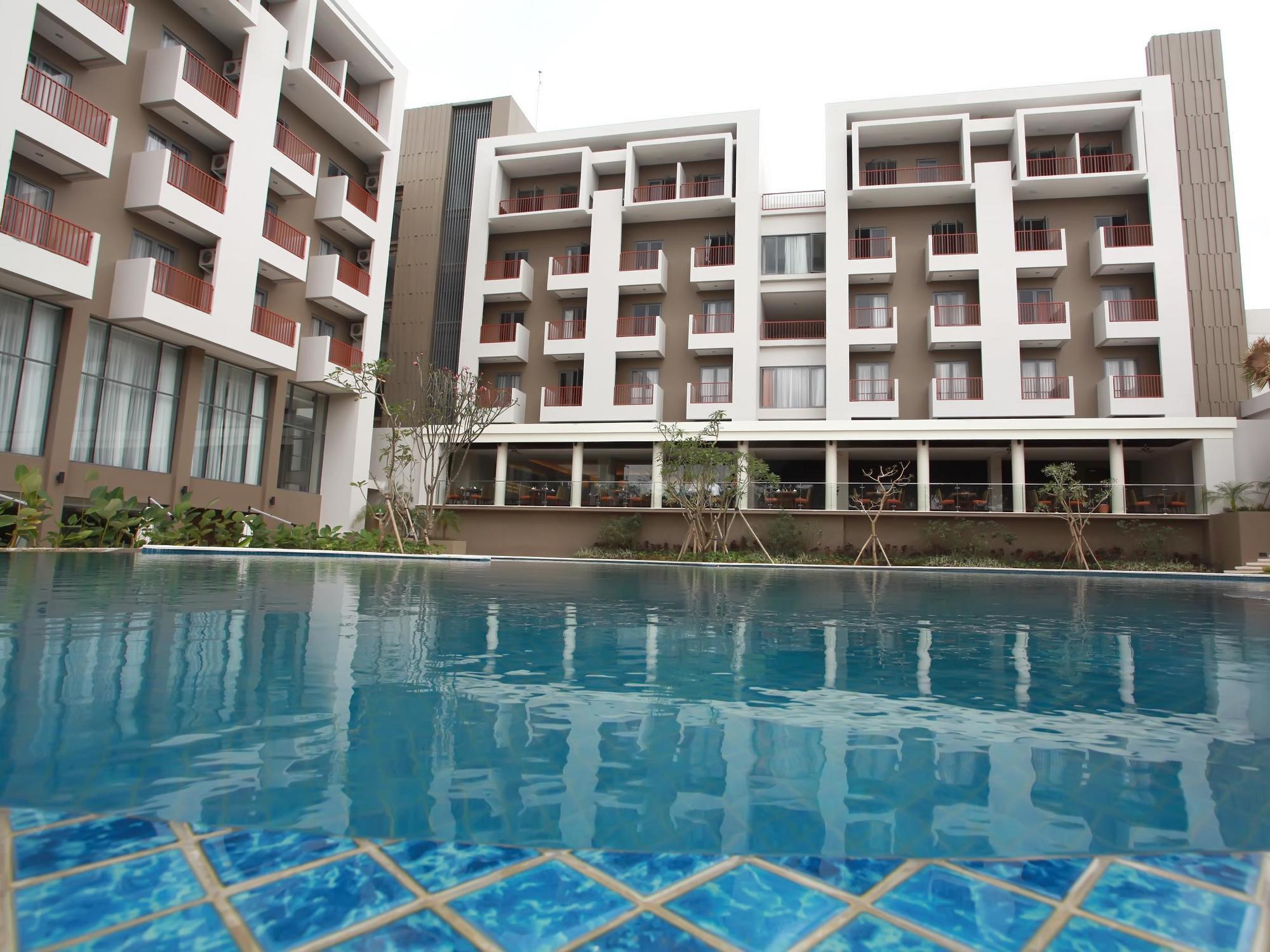 阿斯顿瑟尔滨海酒店及会议中心 - 邦加 邦加槟榔 外观 照片
